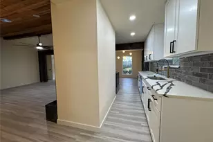 2105 Drake Dr, Richardson, TX 75081 - Photo 7