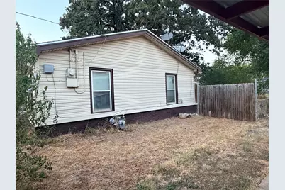 607 N Norma Drive, Lacy Lakeview, TX 76705 - Photo 3