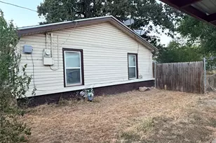 607 N Norma Dr, Lacy Lakeview, TX 76705 - Photo 3