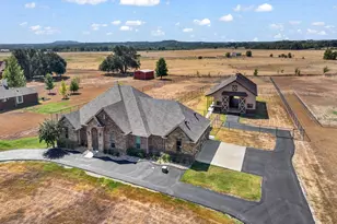 3601 Farm Land Ct, Granbury, TX 76048 - Photo 1