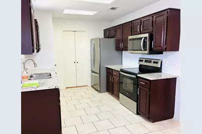 1746 Clarendon Drive, Lewisville, TX 75067 - Photo 5