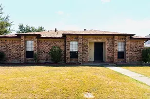 1746 Clarendon Dr, Lewisville, TX 75067 - Photo 1