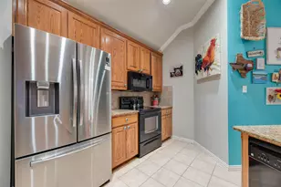 9032 Racquet Club Dr, Fort Worth, TX 76120 - Photo 11