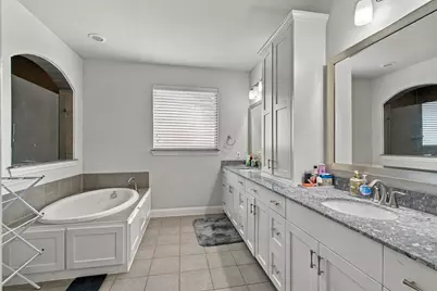 7211 Arches Avenue, Irving, TX 75063 - Photo 19