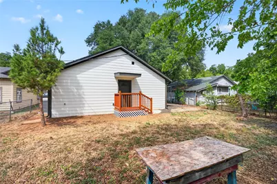 425 Bales Street, Cleburne, TX 76033 - Photo 19