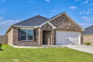 4014 Lakeview Dr, Sanger, TX 76266 - Photo 1