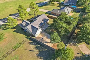 207 Dennis Rd, Lipan, TX 76462 - Photo 37