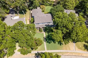 9908 Robin Hill Ln, Dallas, TX 75238 - Photo 7