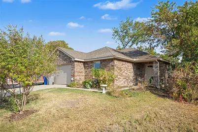 1634 E Missouri Avenue, Dallas, TX 75216 - Photo 5