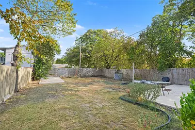 1634 E Missouri Avenue, Dallas, TX 75216 - Photo 35