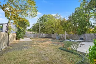 1634 E Missouri Ave, Dallas, TX 75216 - Photo 35