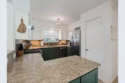 13508 Challaburton Drive, Farmers Branch, TX 75234 - Photo 7