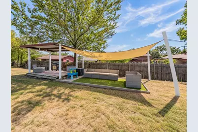 7008 Smithfield Road, North Richland Hills, TX 76182 - Photo 5