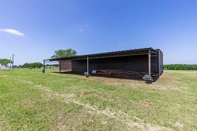 2043 Huddleston Road, Sunset, TX 76270 - Photo 29