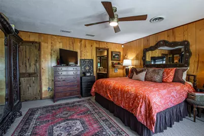 2043 Huddleston Road, Sunset, TX 76270 - Photo 13