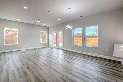210 Mineral Wells Street #B, Terrell, TX 75160 - Photo 5