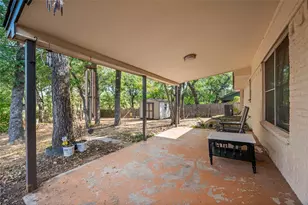 608 Ridgewood Cir, Hurst, TX 76054 - Photo 29