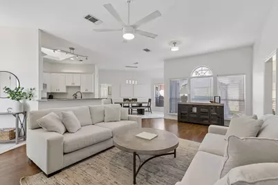 3115 Sandcastle Trail, Arlington, TX 76012 - Photo 3