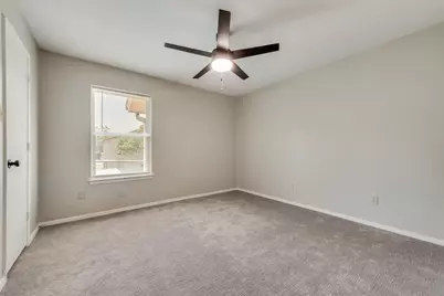 105 Wildwood Court, Grapevine, TX 76051 - Photo 15