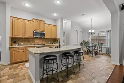 2723 Ponce De Leon, Grand Prairie, TX 75054 - Photo 13