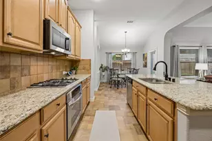 2723 Ponce De Leon, Grand Prairie, TX 75054 - Photo 11