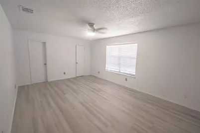5439 Pershing Avenue, Fort Worth, TX 76107 - Photo 11