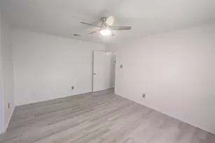 5439 Pershing Ave, Fort Worth, TX 76107 - Photo 15