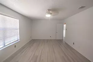 5439 Pershing Ave, Fort Worth, TX 76107 - Photo 11