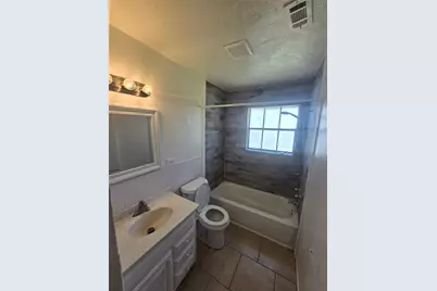 810 Lexington Drive, Lancaster, TX 75134 - Photo 5