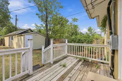 424 W Sears Street, Denison, TX 75020 - Photo 31