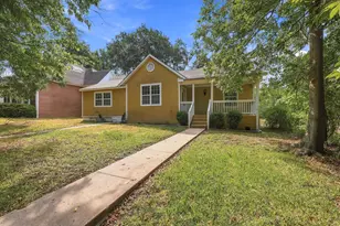 424 W Sears St, Denison, TX 75020 - Photo 1