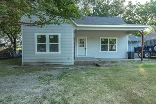 1106 N McKinney St, Ennis, TX 75119 - Photo 7