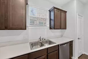 3920 Oak Crk Cir, Denison, TX 75020 - Photo 7