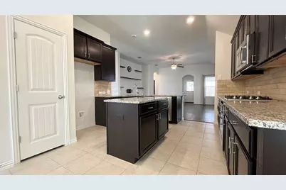 14816 Rocky Face Lane, Fort Worth, TX 76052 - Photo 11