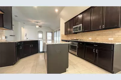 14816 Rocky Face Lane, Fort Worth, TX 76052 - Photo 9