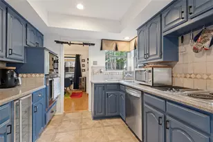 500 St Durney Ct, Irving, TX 75038 - Photo 9