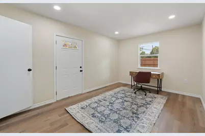 101 Myers Avenue, Cleburne, TX 76033 - Photo 15
