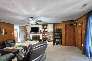 4620 Starlight Dr, Haltom City, TX 76117 - Photo 13