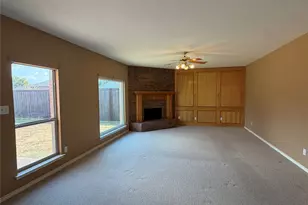 4006 Pointe Loma Dr, Rowlett, TX 75088 - Photo 5