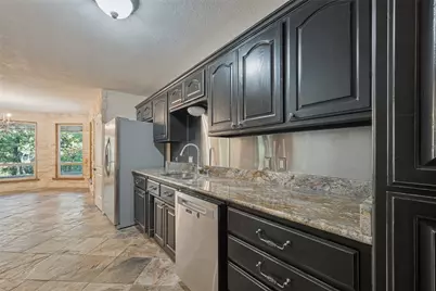 2821 Buffalo Court, Arlington, TX 76013 - Photo 13