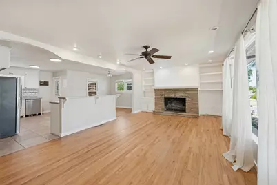 6567 Malvey Avenue, Fort Worth, TX 76116 - Photo 3