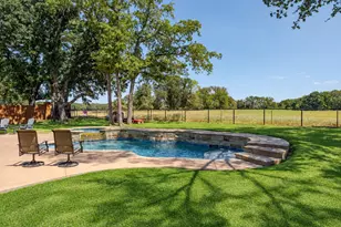 107 Willow Oak Dr, Krugerville, TX 76227 - Photo 3