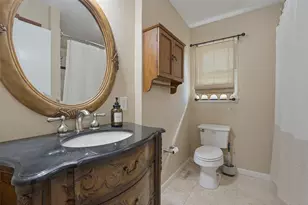 3866 Medallion Ln, Dallas, TX 75229 - Photo 15