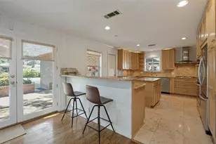 3866 Medallion Ln, Dallas, TX 75229 - Photo 9
