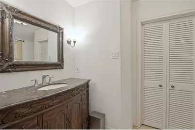 3866 Medallion Lane, Dallas, TX 75229 - Photo 17