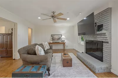 3866 Medallion Lane, Dallas, TX 75229 - Photo 11
