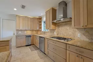 3866 Medallion Ln, Dallas, TX 75229 - Photo 5