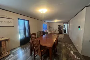 806 S 3rd St, Grandview, TX 76050 - Photo 7
