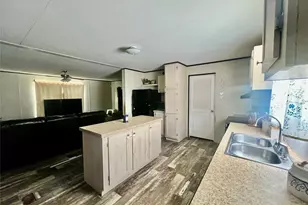 806 S 3rd St, Grandview, TX 76050 - Photo 3