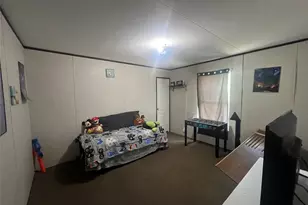 806 S 3rd St, Grandview, TX 76050 - Photo 25